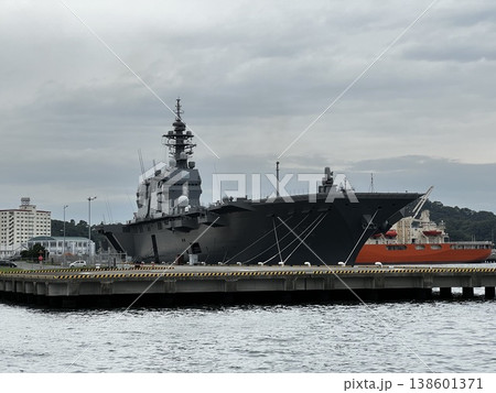 護衛艦いずも 138601371
