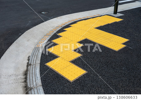 視覚障害者誘導用ブロックの敷設工事 138606633