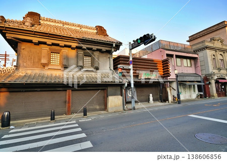 小江戸川越一番街商店街 蔵造りの町並み 138606856