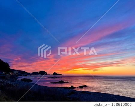 知床の海岸の夕焼け(北海道斜里町) 知床の海岸の夕焼け(北海道斜里町) 138610006