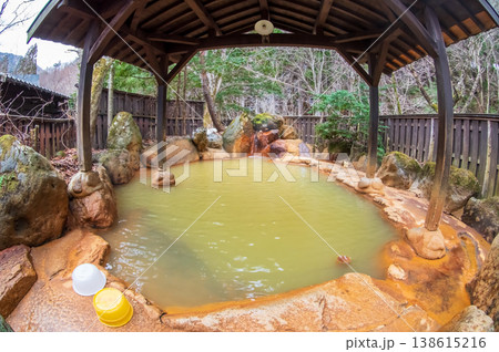 奥飛騨温泉郷の公共露天風呂「平湯の湯」《岐阜県 高山市 平湯》 138615216