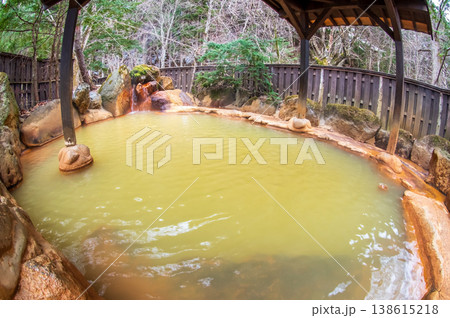 奥飛騨温泉郷の公共露天風呂「平湯の湯」《岐阜県 高山市 平湯》 138615218