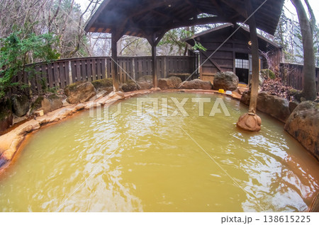 奥飛騨温泉郷の公共露天風呂「平湯の湯」《岐阜県 高山市 平湯》 138615225