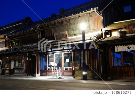小江戸川越一番街商店街 蔵造りの町並み 138616275
