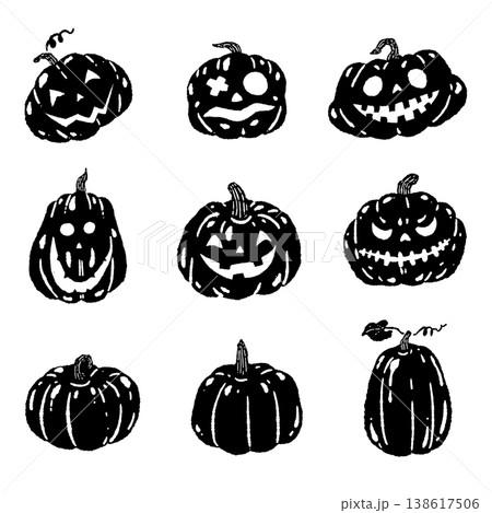 ハロウィンかぼちゃ（ジャックオランタン）のバリエーションセットのモノクロシルエット 138617506