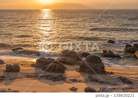 海亀産卵地永田いなか浜 夕景 屋久島(春 海亀産卵地永田いなか浜 夕景 屋久島(春 138620221