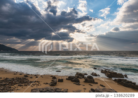 海亀産卵地永田いなか浜　夕景　屋久島(春 138620289