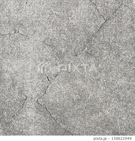 斜めにひび割れが入った暗い灰色のコンクリート壁面の正方形の背景画像 138622049