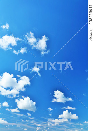 夏の青空と雲 夏の青空と雲 138626053