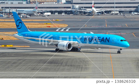 ボーイング787 大韓航空の青い飛行機 ボーイング787 大韓航空の青い飛行機 138626310