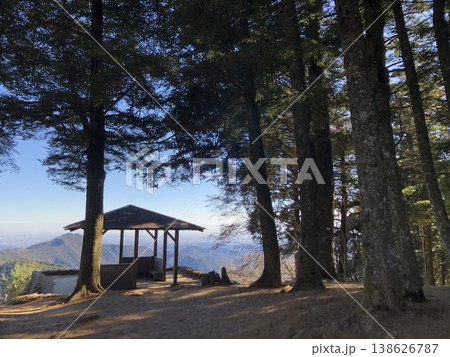 奥多摩御岳山のあずまや 奥多摩御岳山のあずまや 138626787