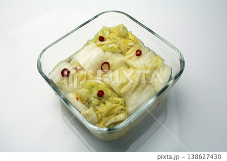 白菜の漬物 138627430