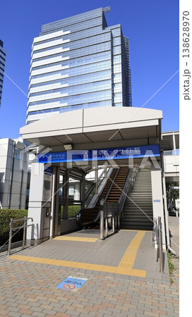 ゆりかもめ東京ビッグサイト駅、1A出口 138628970