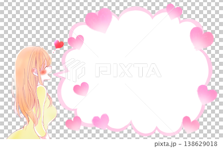 笑顔の女性　恋愛　雲形のセリフ吹き出し　横長　ハート 138629018