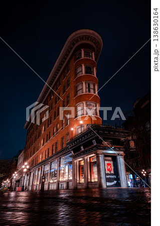 バンクーバーのダウンタウンの夜景 バンクーバーのダウンタウンの夜景 138630164