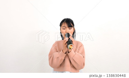 恵方巻き 小学生 手作り イメージ 恵方巻き 小学生 手作り イメージ 138630448