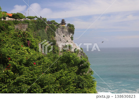 バリ島　ウルワツ寺院 138630823