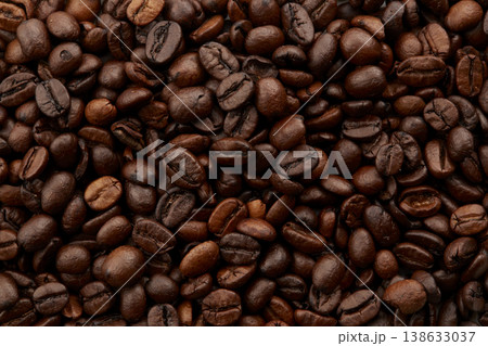 画面いっぱいのコーヒー豆のイメージ 画面いっぱいのコーヒー豆のイメージ 138633037