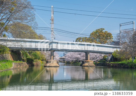 濠川に架かる京阪電鉄の鉄橋 京都市伏見区 濠川に架かる京阪電鉄の鉄橋 京都市伏見区 138633359