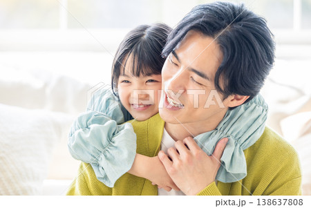 仲良し親子 138637808