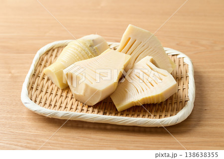 下茹でした筍 下茹でした筍 138638355