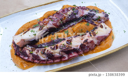 Grilled Octopus Leg Traditional Style Grilled Octopus Leg Traditional Style 138638399