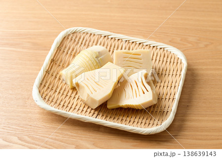 下茹でした筍 138639143