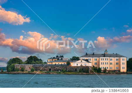 Suomenlinna Sea Fortress Under a Beautiful Blue Sky 138641003