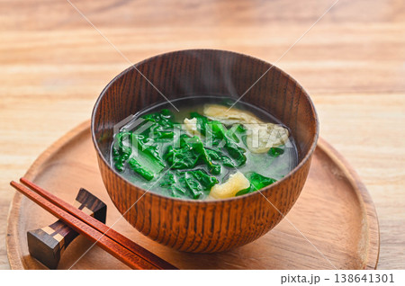 出来立てのかつお菜の味噌汁 出来立てのかつお菜の味噌汁 138641301