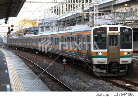 上越線211系電車（4両編成：高崎⇔水上） 138644866