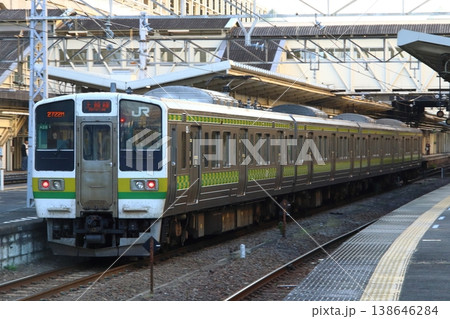 上越線211系矢絣柄（更新車両：高崎⇔水上） 138646284