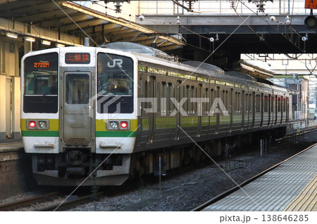 上越線211系矢絣柄(更新車両:高崎⇔水上) 上越線211系矢絣柄(更新車両:高崎⇔水上) 138646285