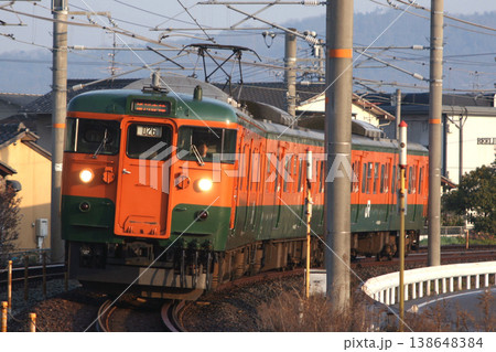 ［JR-V］伯備線115系電車（湘南色編成） 138648384