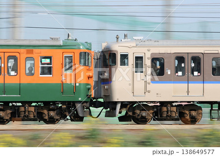 ［JR-W］山陽本線115系（岡山地区：連結部） 138649577