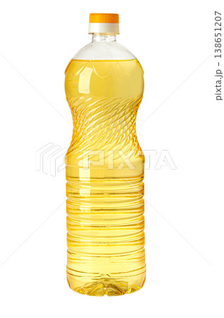 Cooking oil in plastic bottle on transparent background Cooking oil in plastic bottle on transparent background 138651207