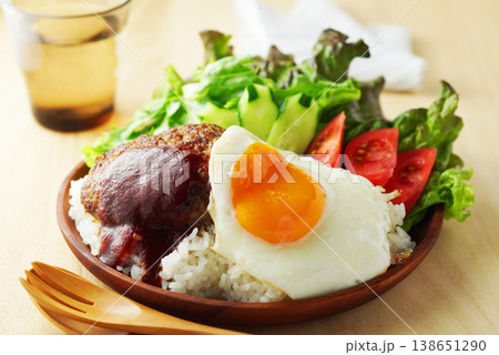 ロコモコ 138651290