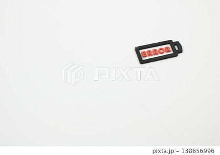 不具合を視覚化したエラーの樹脂製標識 138656996