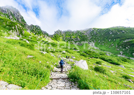 千畳敷カールの登山道と絶景 千畳敷カールの登山道と絶景 138657101