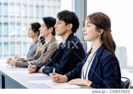 ビジネスセミナー 138657620