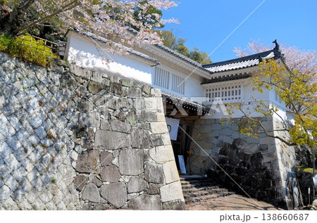 龍野城 埋門 138660687