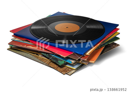 積み重ねられたアナログレコード 138661952