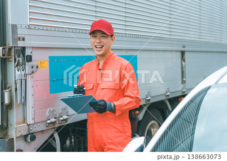 大型車両整備士 138663073