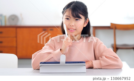 勉強 宿題 イメージ  138667952
