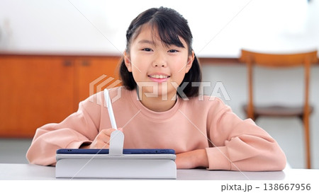 勉強 宿題 イメージ  138667956