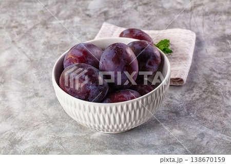 Ripe sweet fresh juicy plums 138670159