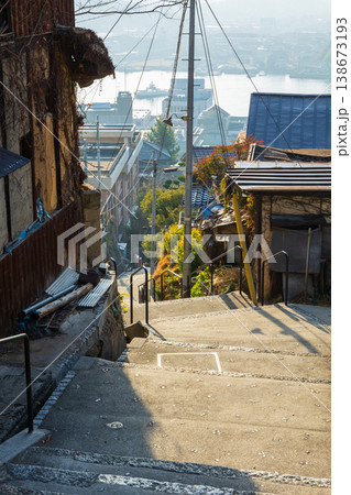 冬の瀬戸内　広島県尾道市　情緒ある坂の街 138673193