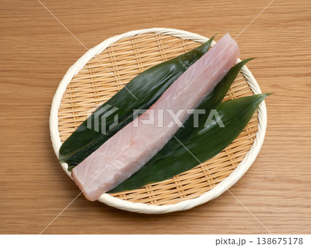 ヒラマサの刺身用サク 138675178