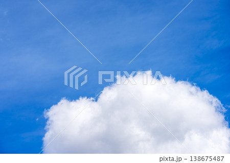 春の空 青空 晴れ 春 4月 イメージ 春の空 青空 晴れ 春 4月 イメージ 138675487
