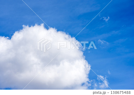 春の空 青空 晴れ 春 4月 イメージ 春の空 青空 晴れ 春 4月 イメージ 138675488