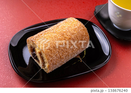 餡ロールケーキ 餡ロールケーキ 138676240